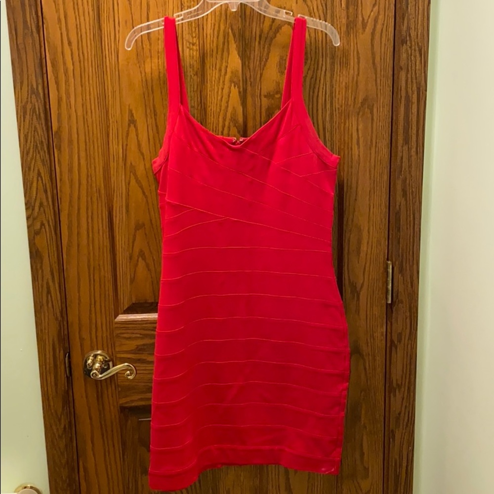 ⭐️ FINAL DROP ⭐️ - Red Express Bandage Dress